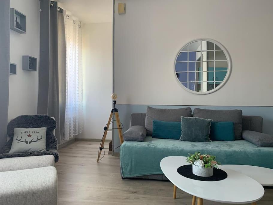 38 Maison Entiere,Place De Parking Et Garage Pour Moto Velo A La Demande Dunkirk Esterno foto