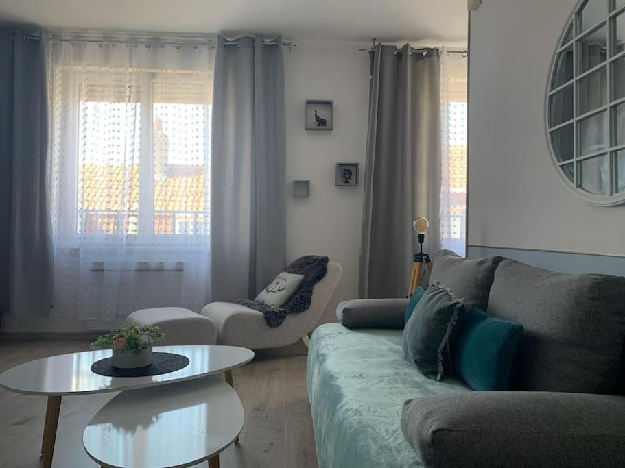 38 Maison Entiere,Place De Parking Et Garage Pour Moto Velo A La Demande Dunkirk Esterno foto